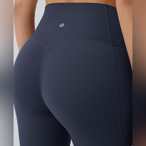 Halara UltraSculpt™ SoCinched High Waisted Tummy Control Shaping 7/8" Leggings - Picture 5 of 8